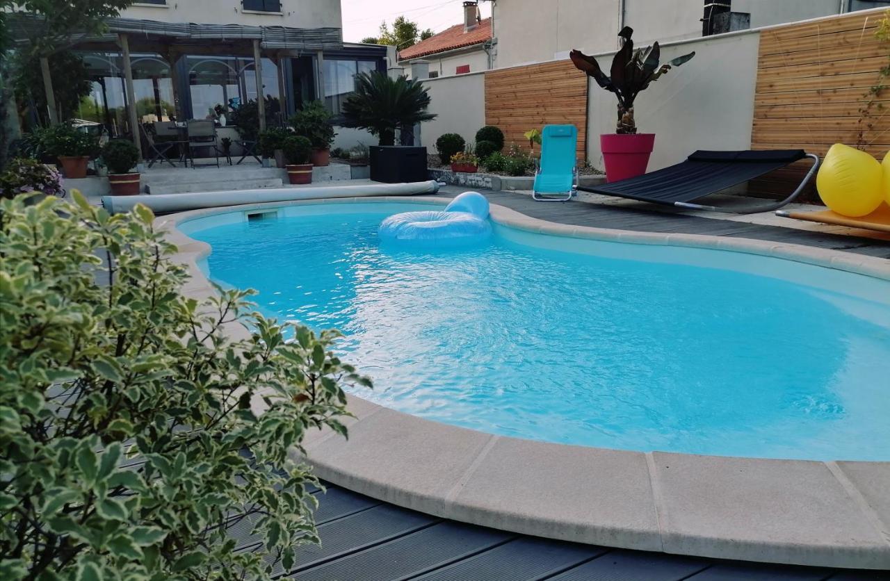 La Croix Landolle Apartment Chateaubernard Ngoại thất bức ảnh
